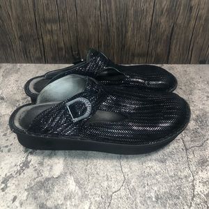 Alegria Classic Clog “Chained Black”